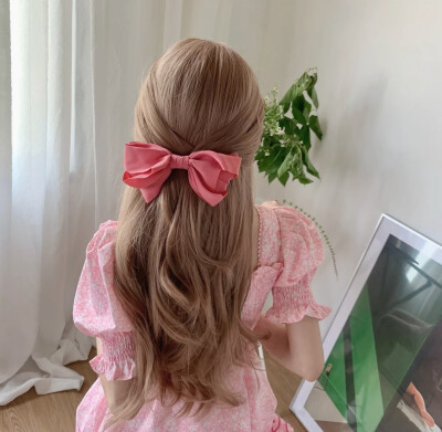 风说了许多，把夏天灌的盈满