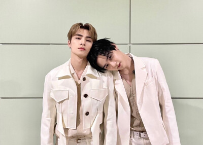 威神V(WayV)-KUN&XIAOJUN