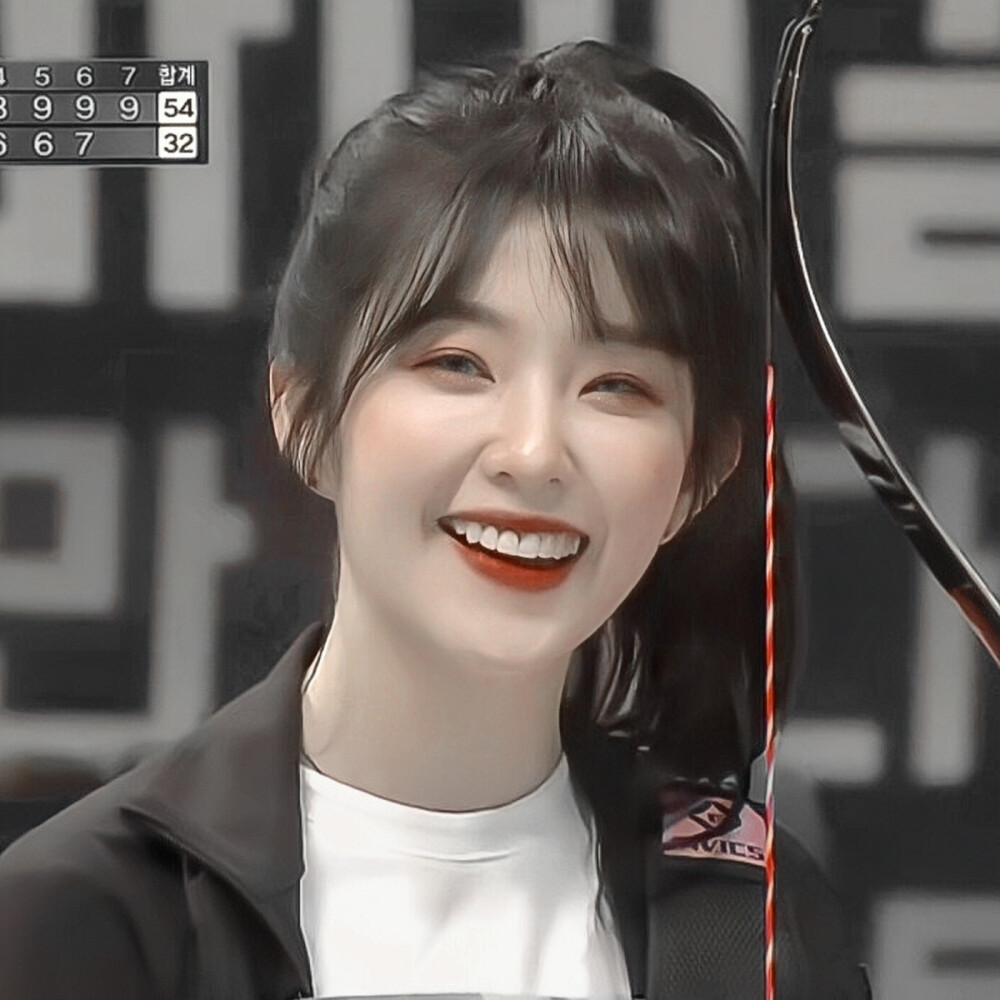 ：姐姐笑起来太好看了