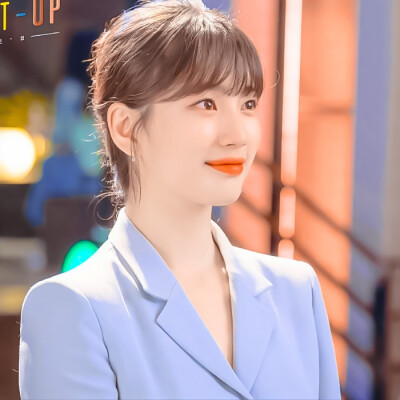 “秀智尼～”
裴秀智/苏粟粟