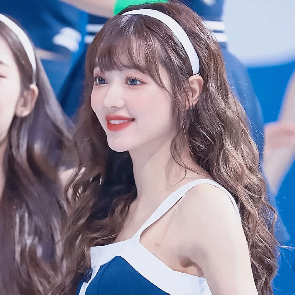  / Sweet . 夏
YooA
许景
