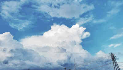 摄影师推特：@Shiori1012