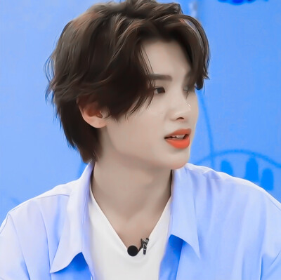 黄明昊