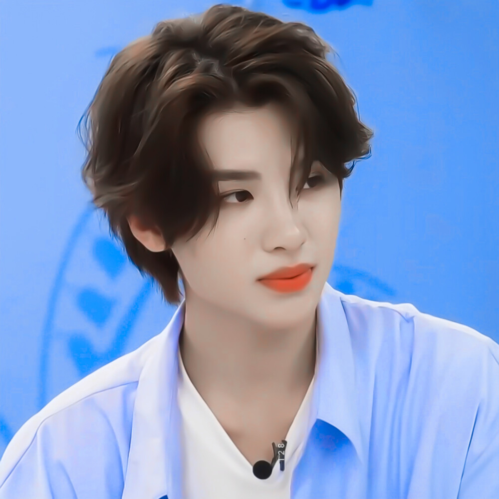 黄明昊