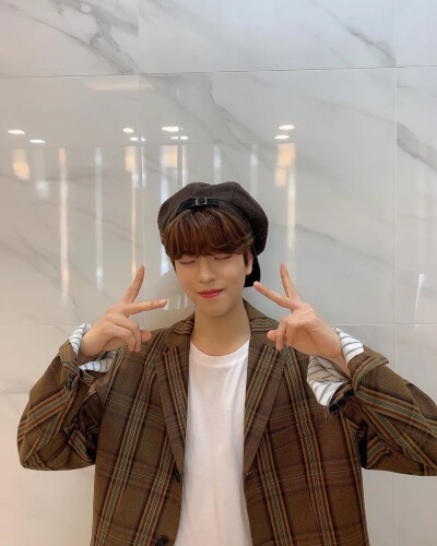 金昇玟 SEUNGMIN