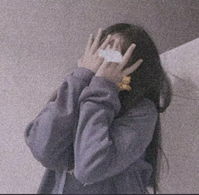 如果你瞄准月亮，即时迷失也是在星河之中.