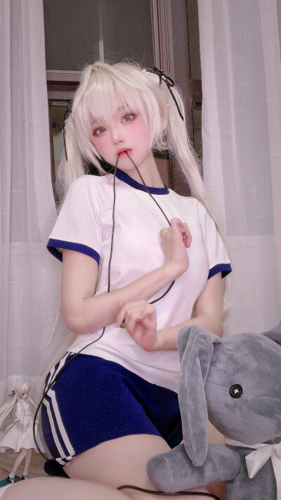 小柔SeeU 搬运自推特，推特ID：@seeu_cosplay