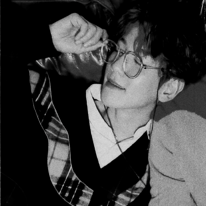 ：“为什么不找哥哥玩呢。”