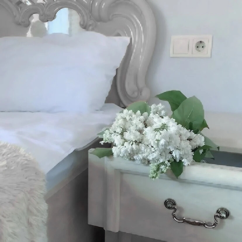  小孩闭上眼 /： kiss u 说晚安