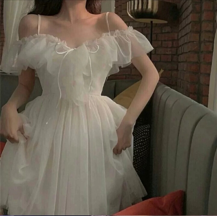 我还是很喜欢你，就像风走了八万里，不问归期。