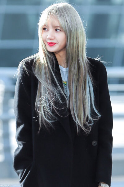 LISA｜confusedstar_