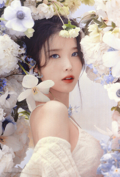 iu 李知恩