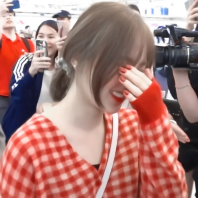 风很温柔 花很浪漫 你很特别 我很喜欢
孙胜完‖原图佳忆