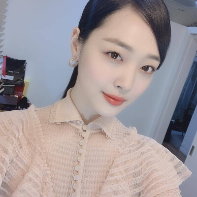 崔雪莉