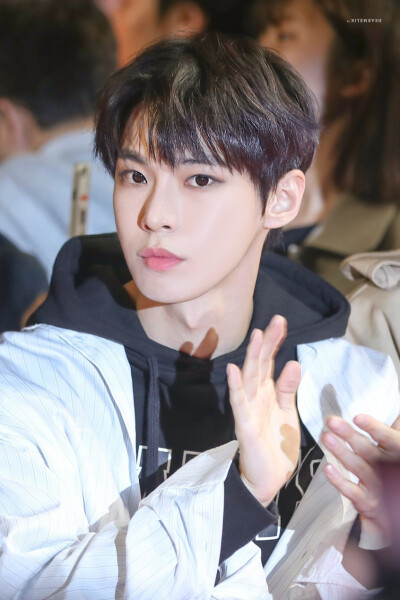 DoYoung