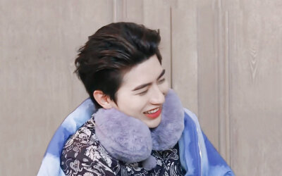 蔡徐坤
©星星邮递员·