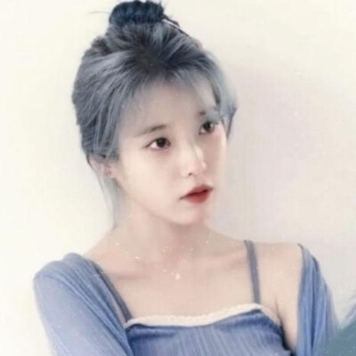 IU*内 欧尼 窗外开始下雪了。