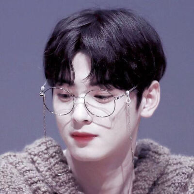 车车，yyds，不愧是脸蛋天才(*•̀ᴗ•́*)و ̑̑