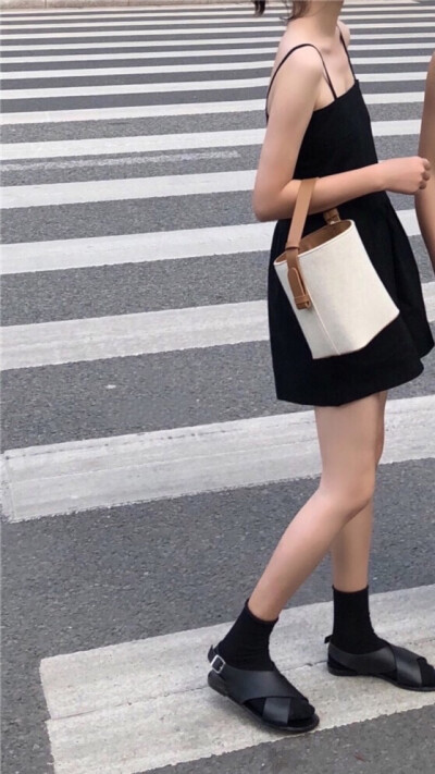 美女是真的瘦！