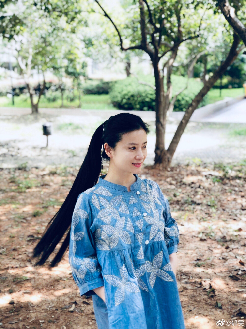 诗人小说家演员郁雯2019.09