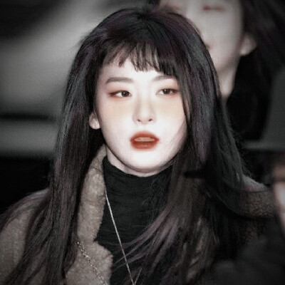  _ 她的香味匿藏在玫瑰庄园里