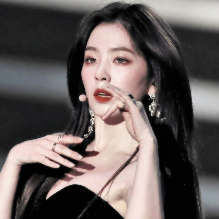 / 盖亚 * Gaea / # 万物之母
混沌之后，万物生。
裴珠泫 Irene