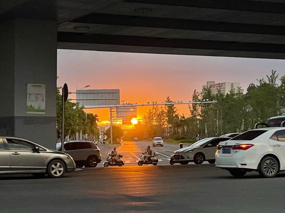 今天的最后一抹炽热的夕阳