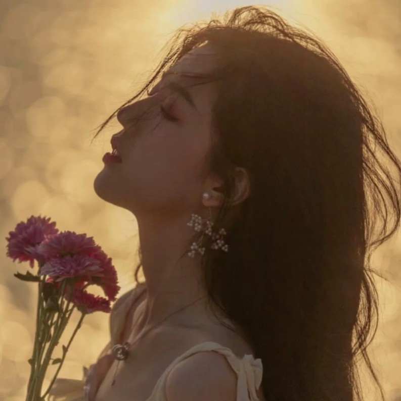 夜色温柔，而你更甚