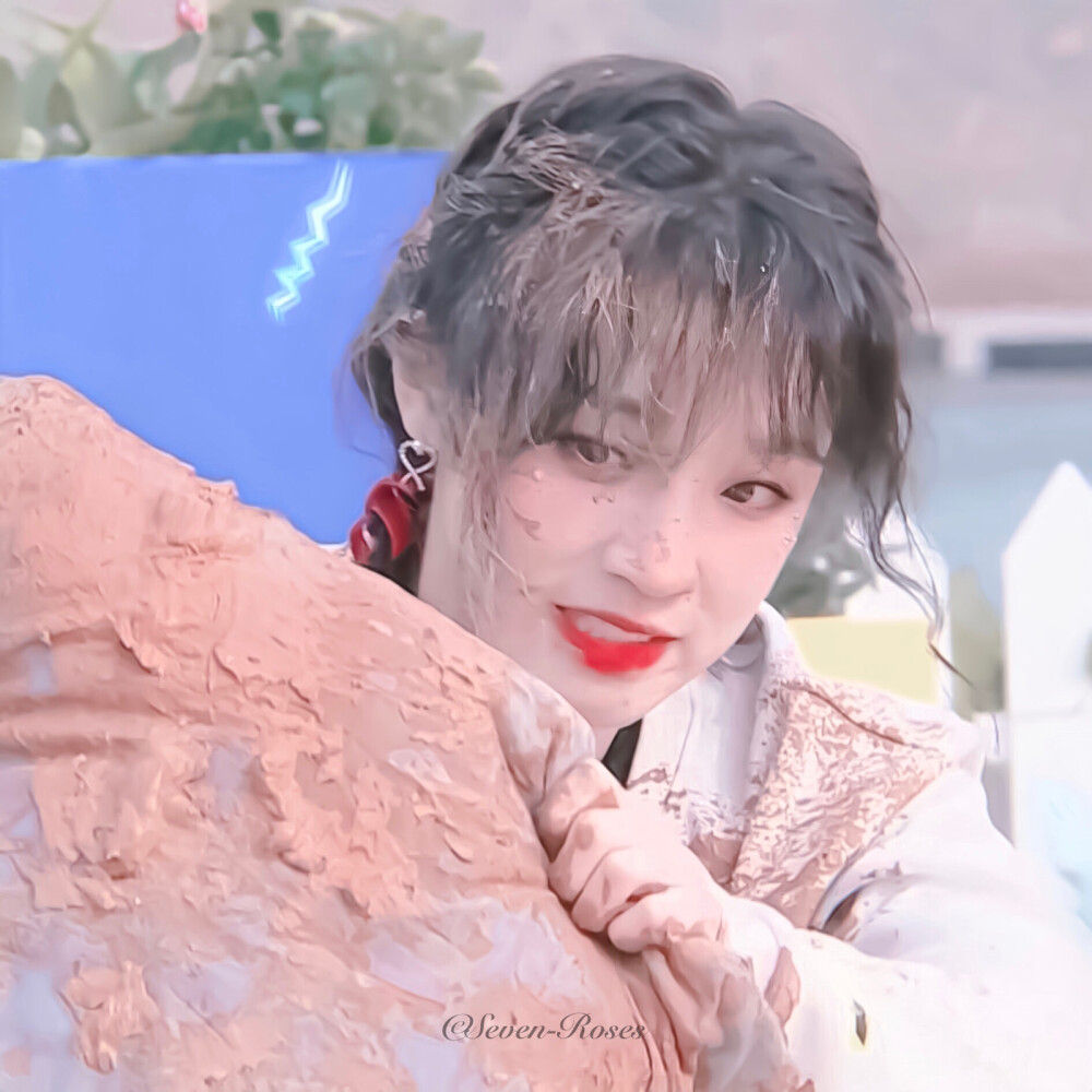  ♪泥爱我 我爱泥
雨琦和泥甜蜜蜜♬（被打