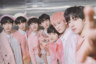 时代少年团壁纸，建议横屏食用