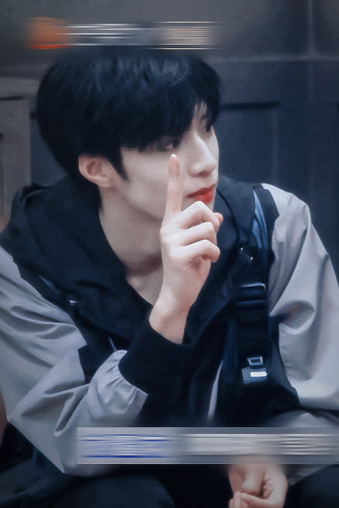 刘耀文
wb:绪鹿言