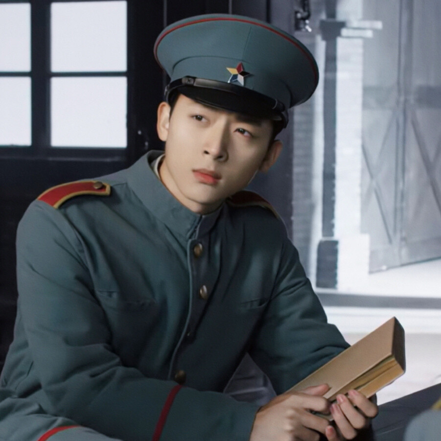 “在合肥，有一条延乔路，延乔路的尽头便是繁华大道。
延乔路的旁边是集贤路，陈独秀墓在集贤关下，延乔路很短，集贤路很长，虽然两条路没有交集，但他们都通向繁华大道。”