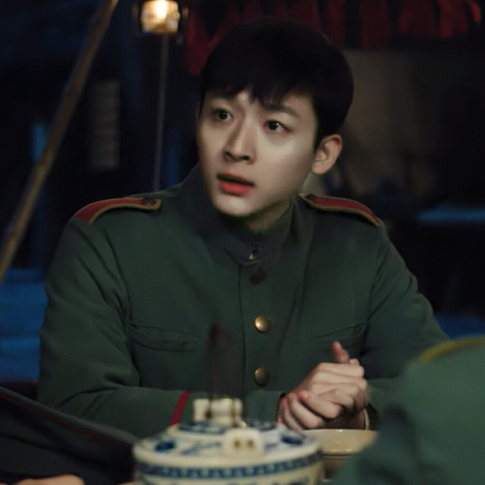 “在合肥，有一条延乔路，延乔路的尽头便是繁华大道。
延乔路的旁边是集贤路，陈独秀墓在集贤关下，延乔路很短，集贤路很长，虽然两条路没有交集，但他们都通向繁华大道。”