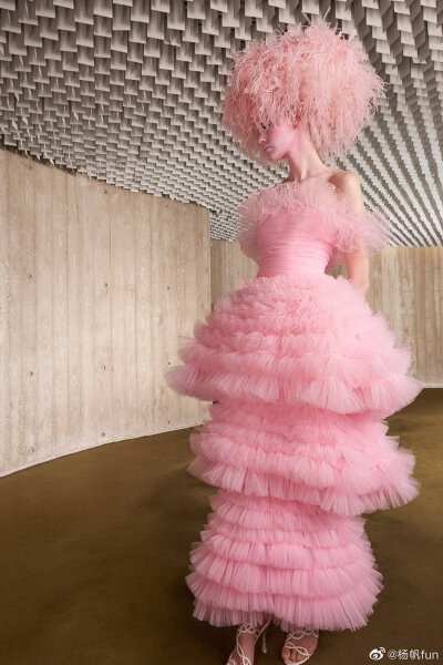 Giambattista Valli 2019