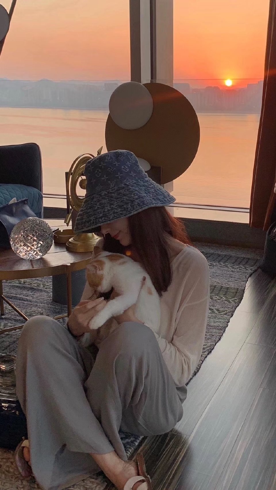 壁纸（转自微博）