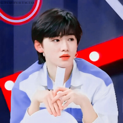 宋亚轩头像
原截贺忱煜