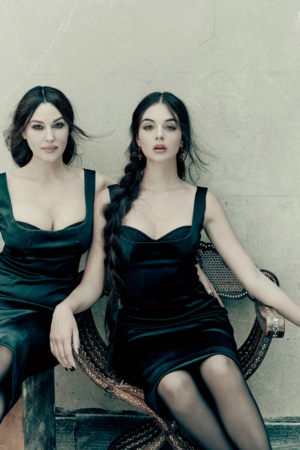 Vogue Italia July 2021 意大利七月刊
Monica Bellucci & 女儿Deva Cassel登封
摄影师: Paolo Roversi
[weibo@小象王国]