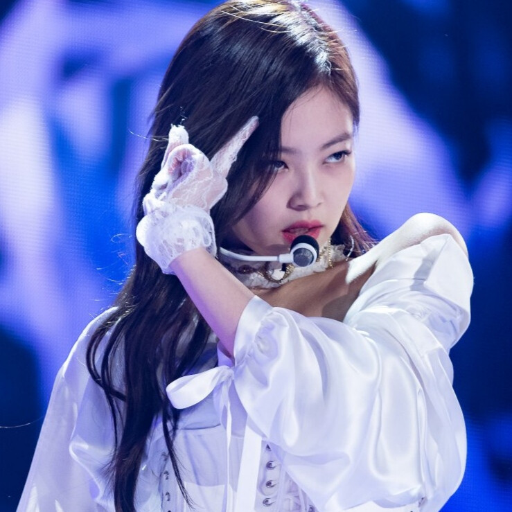 jennie
cr.g_magnifica