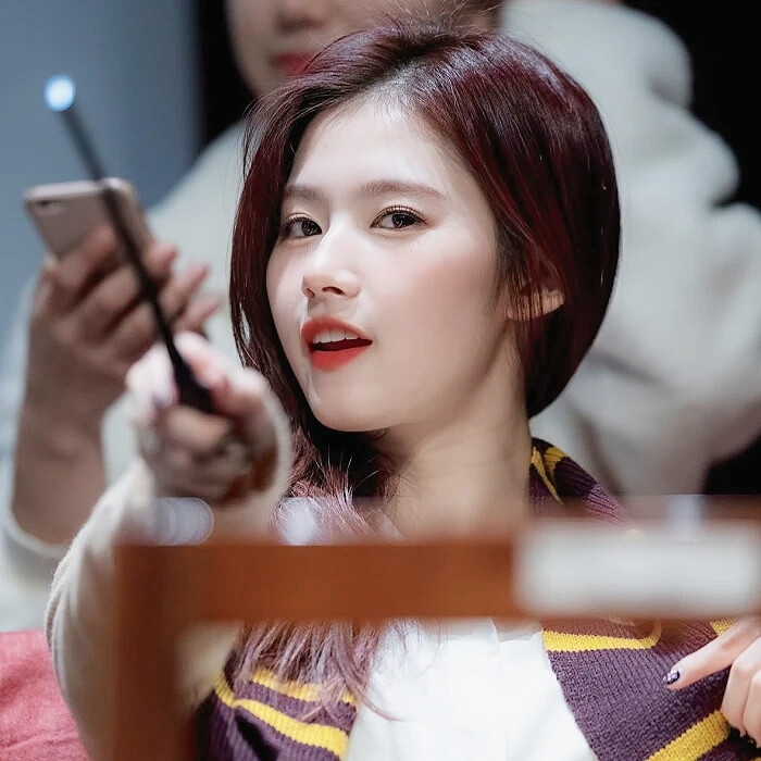 “少年感永远是十七岁穿着白衬衫的陈劲生”