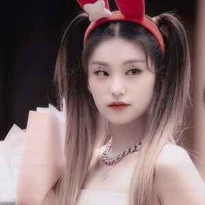    /爱上老婆的亿天


     黄礼志 yeji ITZY
许景