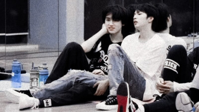 “鱼会永远记住他和狼相爱的故事宋亚轩也是”
宋亚轩x刘耀文
文轩
原截藏在白云里