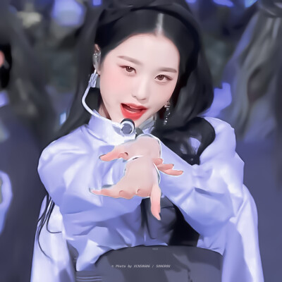 
▸ ﹍ Fantasy fairy tale TIME · 张元英
