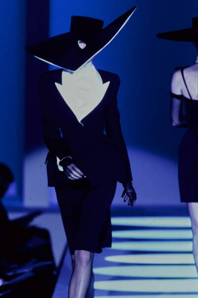 Thierry Mugler Spring 1997 ???