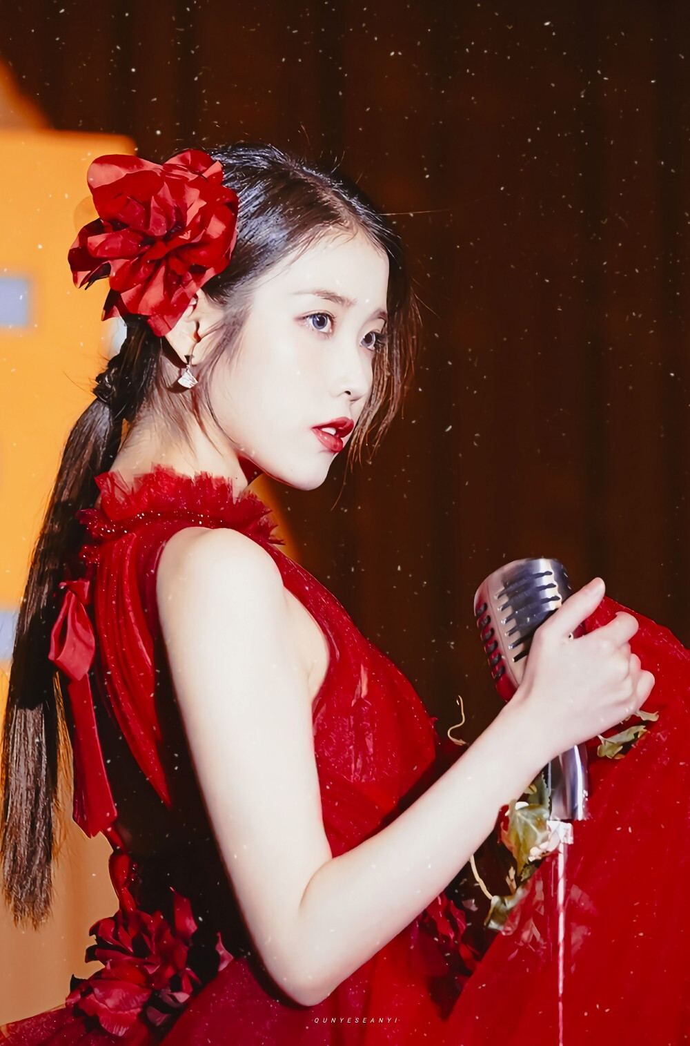 #IU##iu李知恩正规五辑lilac#
My lover ​请你把我的星河长明 · iu ​​​
cr@小闲星斗tsuki