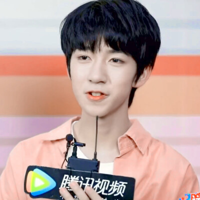  .贺峻霖
原截江时树.
