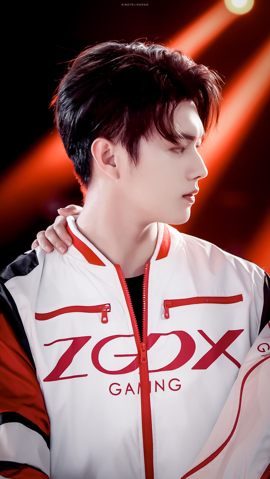 许凯| 陆思诚 | 你微笑时很美 cr. 星野菱… - 堆糖,美图壁纸兴趣社区