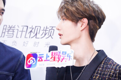 190712 天津见面会群访 @UNIQ-王一博 cr:logo ​​​