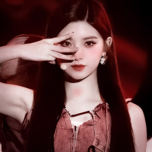 
    ：心 動.

  /王怡人 /
原 luxury1229