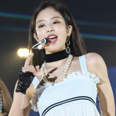 Jennie
cr.TadyDotCom