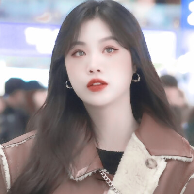  ▪Soojin
○前髪がかわいい
♢ふにゃふにゃ
原©®STILLLOVEU_kr
二传标明池肆染